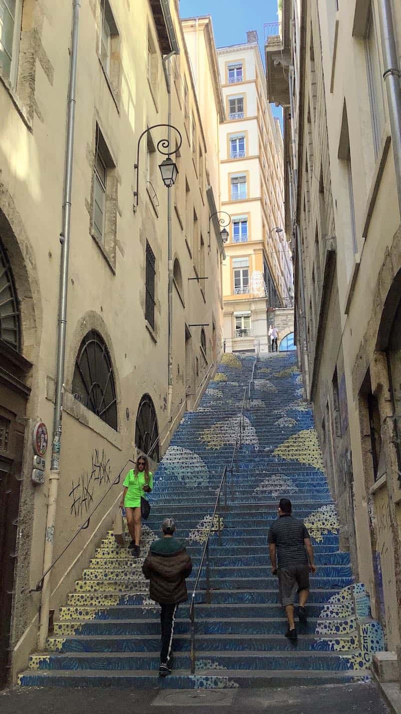 Escalier bleu, passage Mermet - Street-art Lyon pentes de la Croix-Rousse