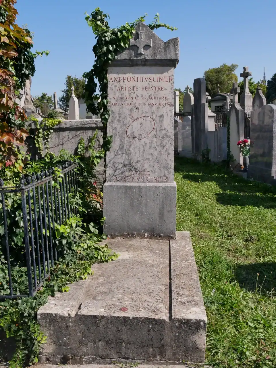 Cimetière de Loyasse, Lyon