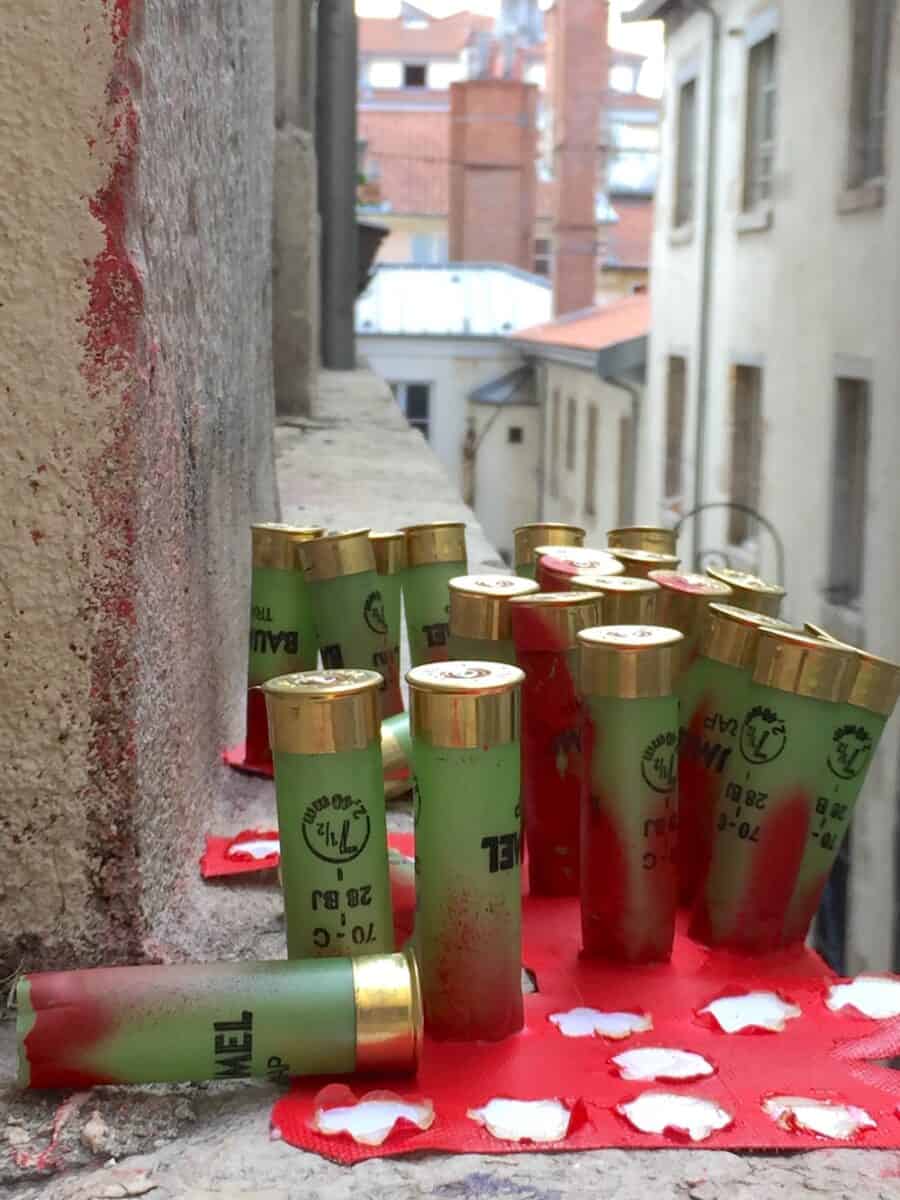 Le prix de la chasse - Street-artiste inconnu - Lyon, rue Mermet, 31 août 2018
