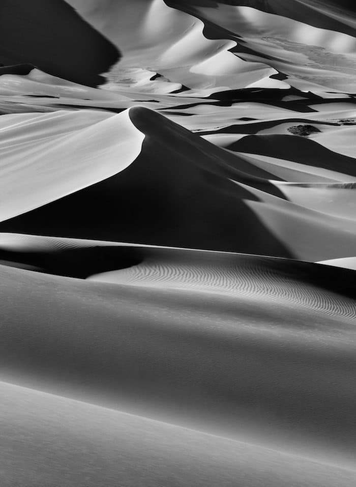 Photo Sebastião Salgado — Grandes dunes entre Albrg et Tin Merzouga, Tadrart. Sud de Djanet. Algérie