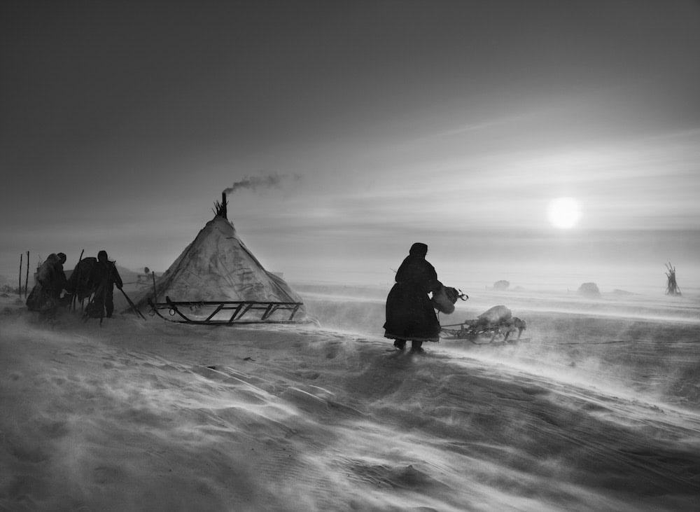 Photo Sebastião Salgado — Nord de l’Ob. Cercle arctique, péninsule de Yamal. Sibérie. Russie. 2011.