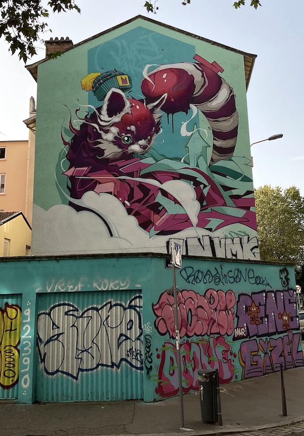 Street art Lyon - Fresque le panda roux de Kalouf, rue Baancel