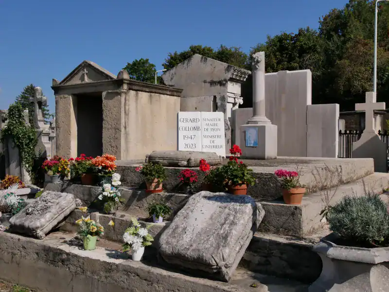 Tombeau de Gérard Collomb, cimetière de Loyasse, Lyon