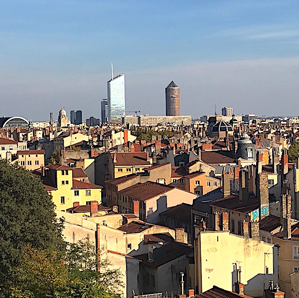 Vue depuis place Rouvile Lyon