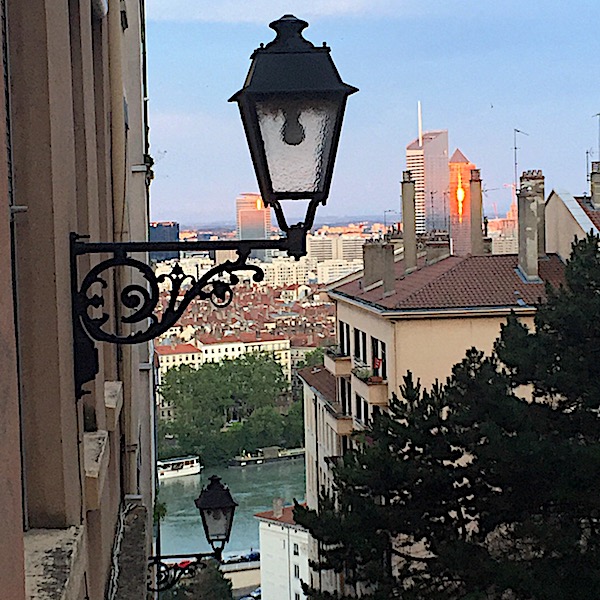 Vue sur le Rhône et Part-Dieu depuis Croix-Rousse