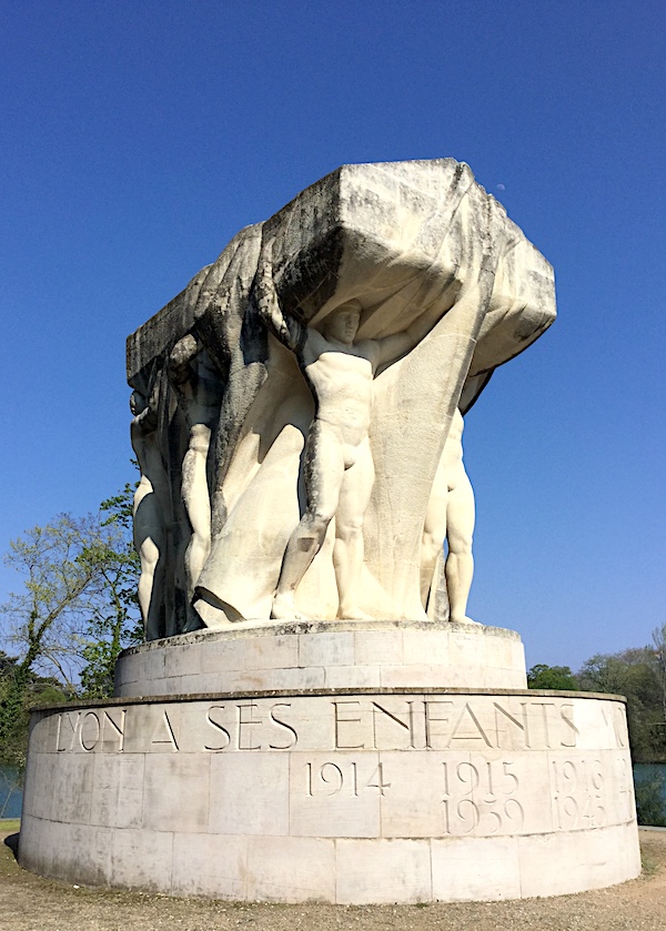 Statue du souvenir de 1914-1918, sur l'île du Souvenir