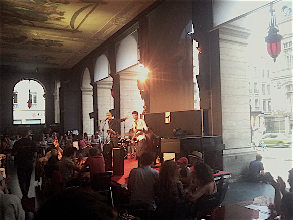 Cafe-Jazz-Peristyle-Opera-Lyon-visite