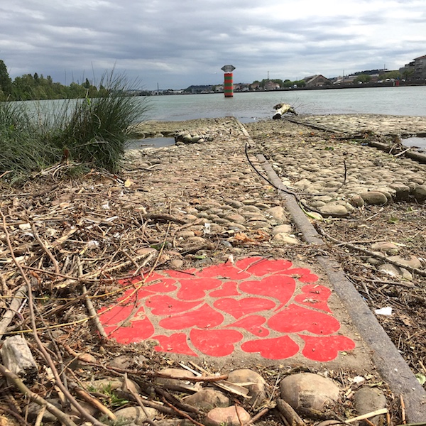 Mosaïque du street-artiste Ememem à Confluence, confluent du Rhône et de la Saône