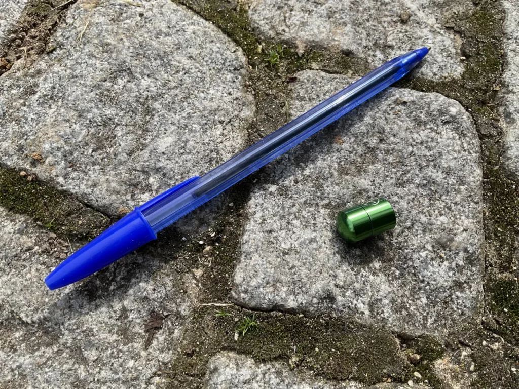 Geocaching : une cache au cimetière du Père Lachaise à Paris.